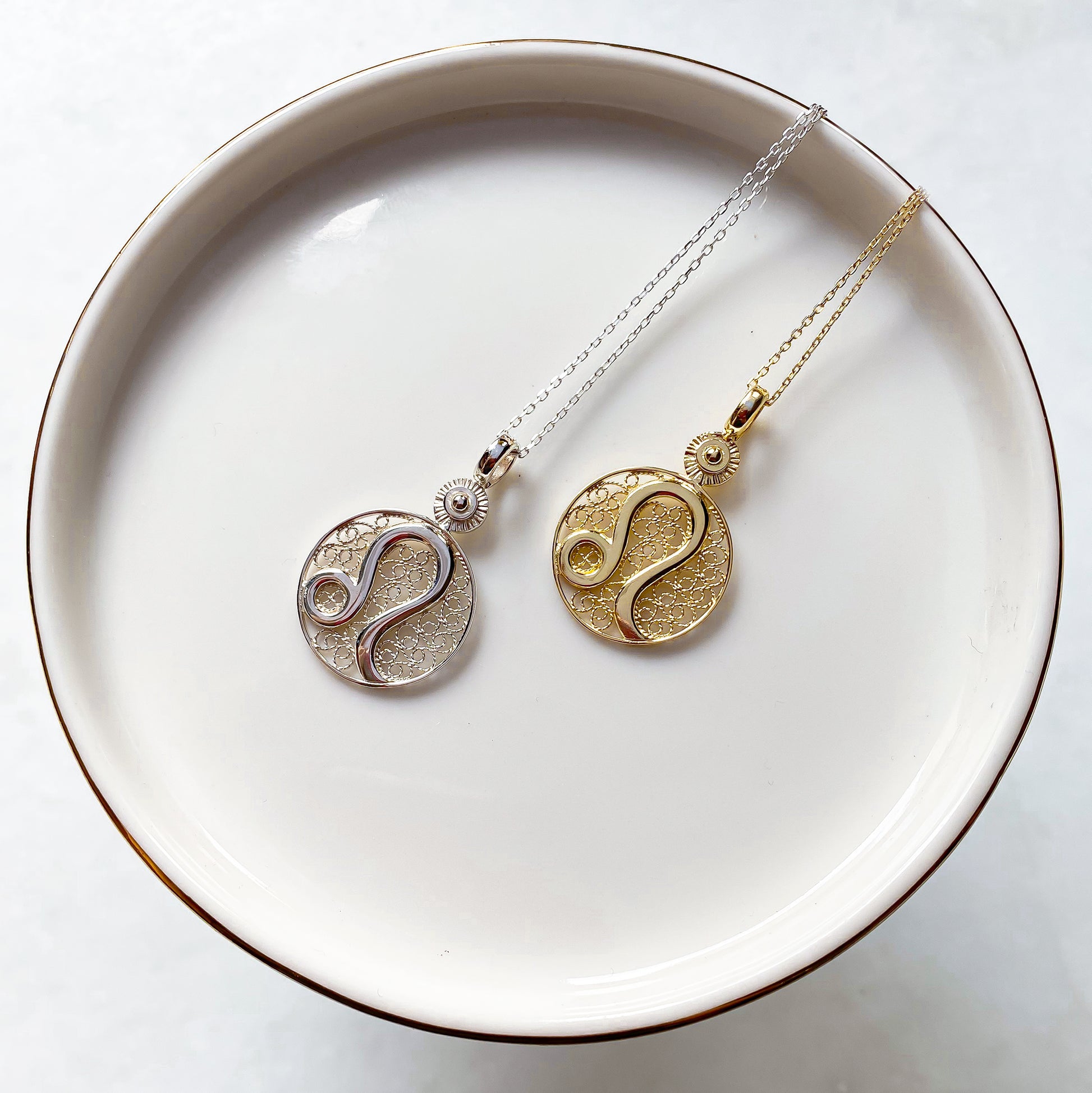 ASLAN KOLYE - GÜMÜŞ GRİ, Luft Çağdaş Telkari Takı Atölyesi, Gümüş Altın Değerli Taş, Comtemporary Filigree Jewelry, Gold Sterling Silver Gemstones